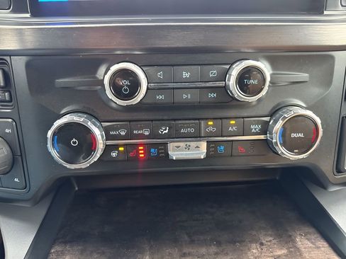 Used 2023 Ford F250 Lariat w/ Chrome Package image 20