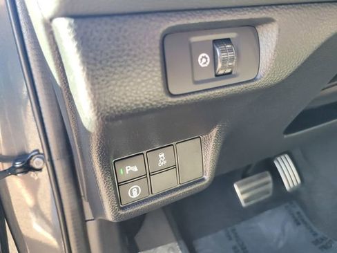 Certified 2024 Honda Civic Sport Touring image 19