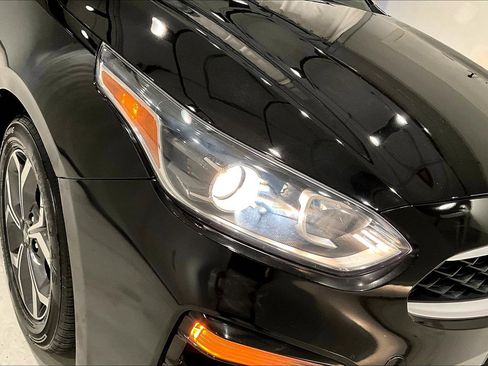 Used 2021 Kia Forte LXS image 31