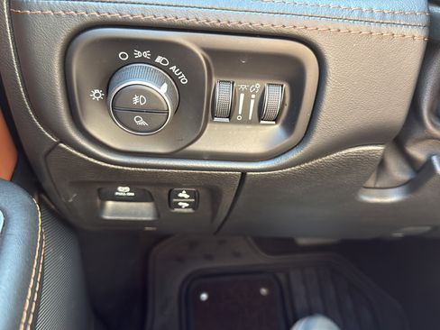 Used 2019 RAM 1500 Limited RWD image 30