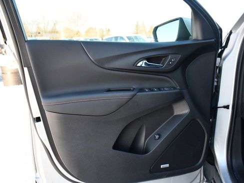 Used 2022 Chevrolet Equinox RS w/ RS Leather Package image 22