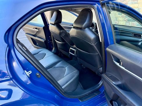 Used 2023 Toyota Camry SE w/ Convenience Package image 12