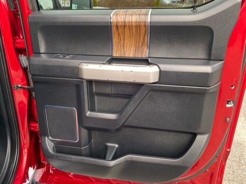 Used 2019 Ford F150 Lariat w/ Equipment Group 502A Luxury image 37