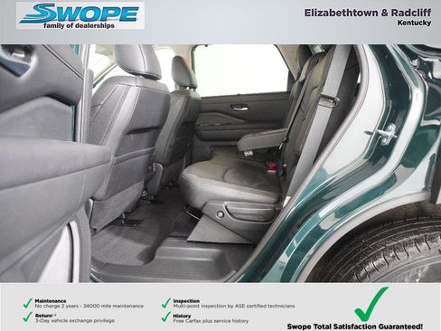 Certified 2025 Nissan Pathfinder SL image 13