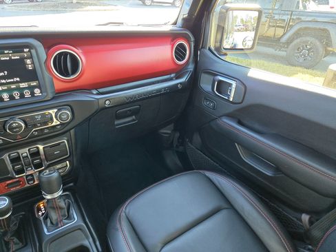 Used 2023 Jeep Wrangler Unlimited Rubicon image 11