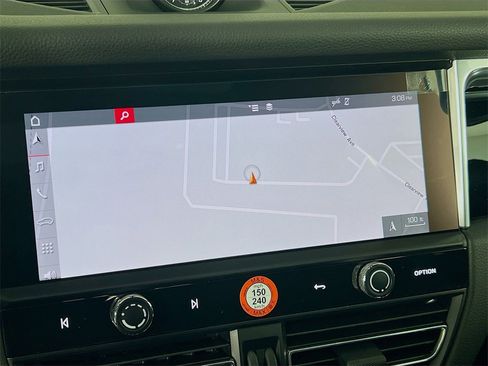 New 2026 Porsche Macan image 16