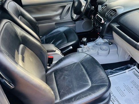 Used 2003 Volkswagen Beetle GLX image 10