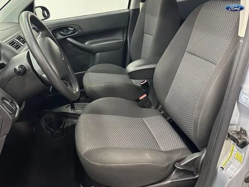 Used 2007 Ford Focus S FWD image 12