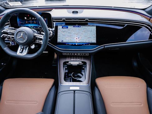 New 2026 Mercedes-Benz E 53 AMG e 4MATIC Sedan image 10