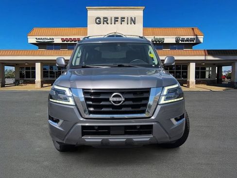 Used 2023 Nissan Armada SL w/ Captain's Chairs Package AWD/4WD image 12