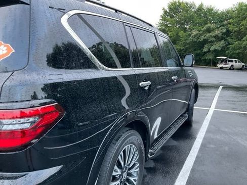 Used 2021 Nissan Armada SL w/ Midnight Edition Package RWD image 5