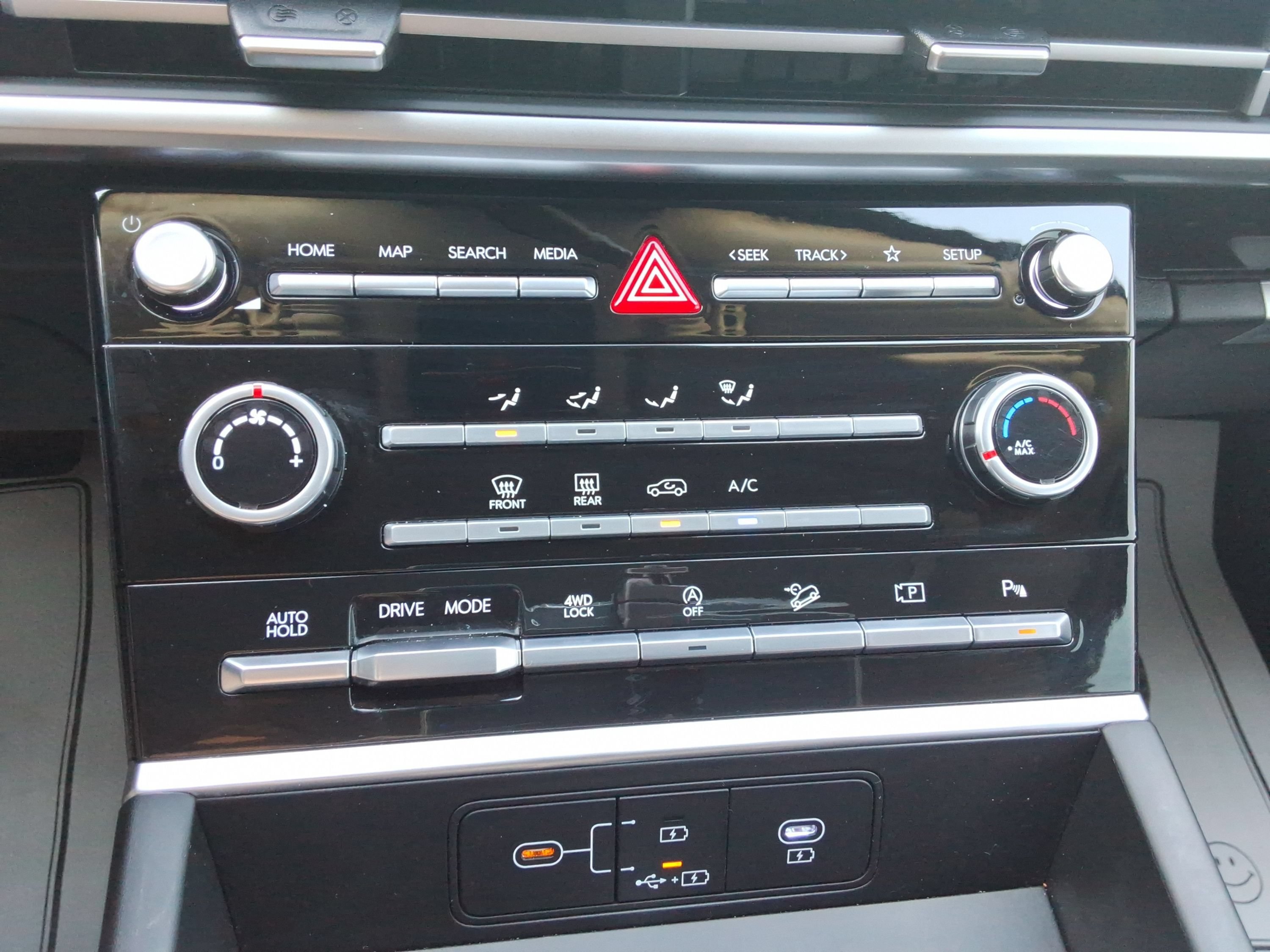 Used 2024 Hyundai Santa Fe SE AWD/4WD image 34
