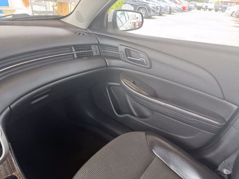 Used 2014 Chevrolet Malibu LT w/ Power Convenience Package FWD image 18