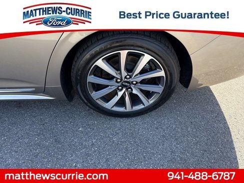 Used 2020 Lincoln Continental image 13