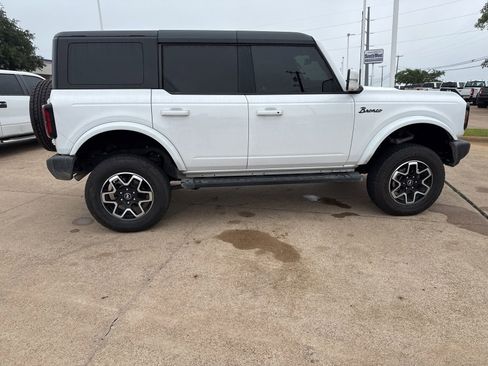 Used 2024 Ford Bronco Outer Banks AWD/4WD image 8
