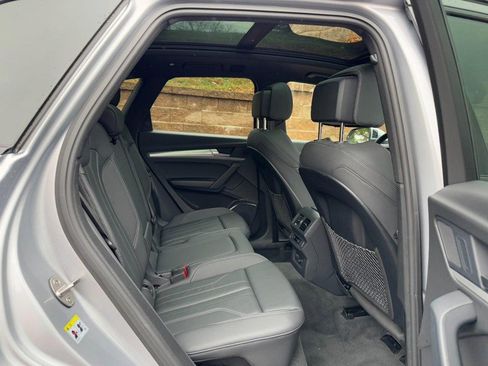 Used 2025 Audi Q5 2.0T Premium w/ Convenience Plus Package image 10