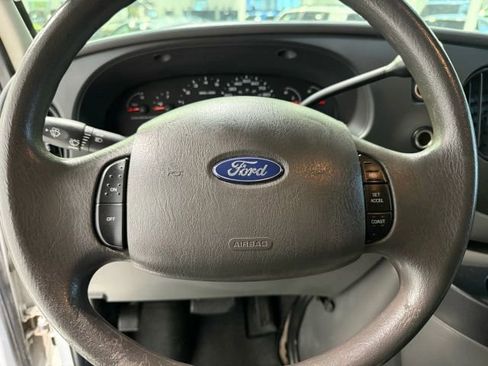 Used 2008 Ford E-350 and Econoline 350 Extended Super Duty image 14