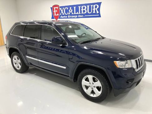 Used 2012 Jeep Grand Cherokee Laredo AWD/4WD image 5