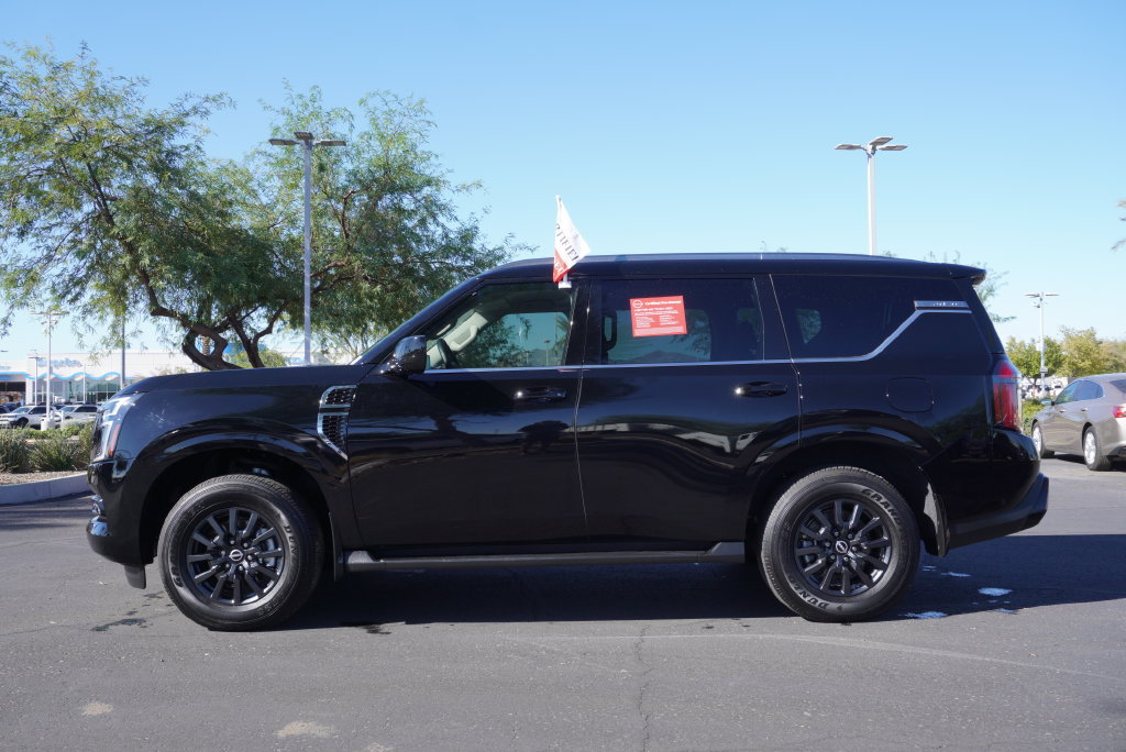 Certified 2025 Nissan Armada SV AWD/4WD image 2