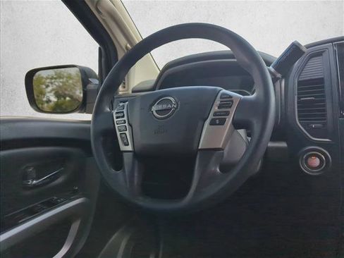 Used 2024 Nissan Titan SV RWD image 24