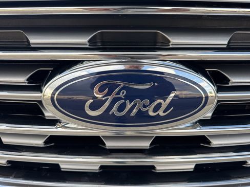Certified 2021 Ford Edge SEL w/ Convenience Package image 13
