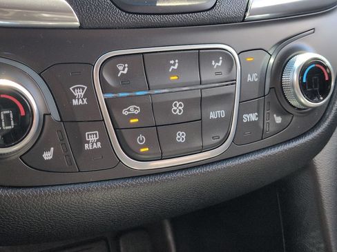 Certified 2019 Chevrolet Equinox Premier AWD/4WD image 30