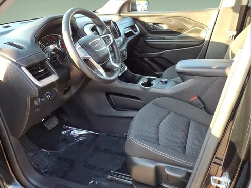Used 2024 GMC Terrain SLE AWD/4WD image 11