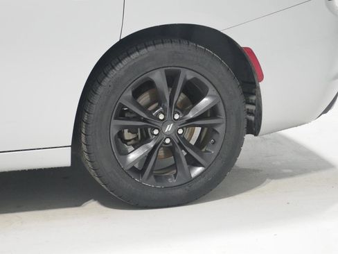 Used 2022 Dodge Charger SXT w/ Blacktop Package image 27