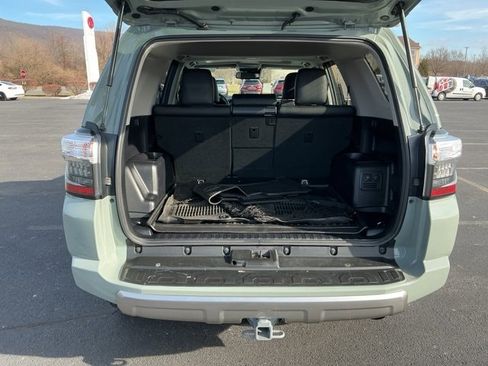 Used 2022 Toyota 4Runner TRD Off-Road Premium image 29