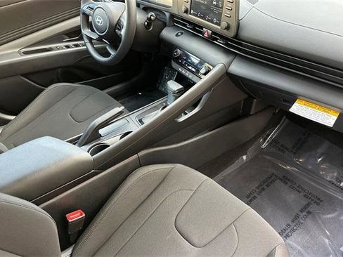 Certified 2025 Hyundai Elantra Sport image 16
