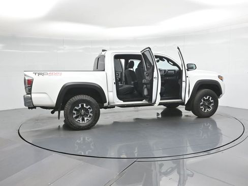 Used 2023 Toyota Tacoma TRD Off-Road image 4