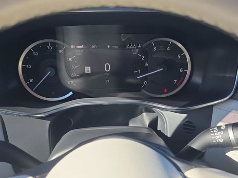 Used 2022 Jaguar F-PACE S image 19