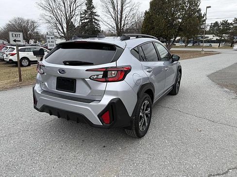 Used 2024 Subaru Crosstrek 2.0i Premium image 5