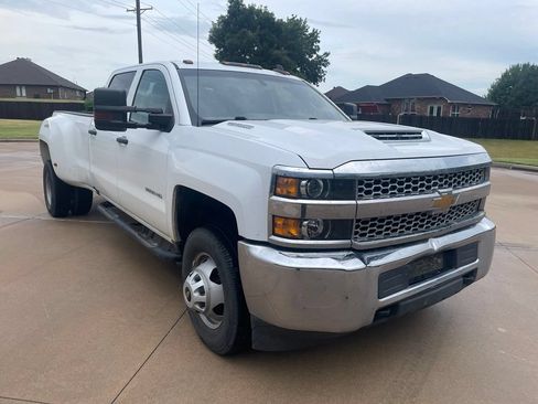 Used 2019 Chevrolet Silverado 3500 W/T w/ WT Convenience Package AWD/4WD image 3
