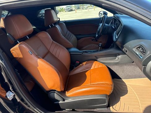 Used 2016 Dodge Challenger SRT Hellcat image 26