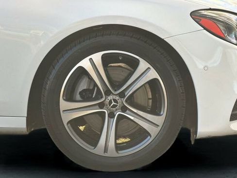 Used 2018 Mercedes-Benz E 300 image 35