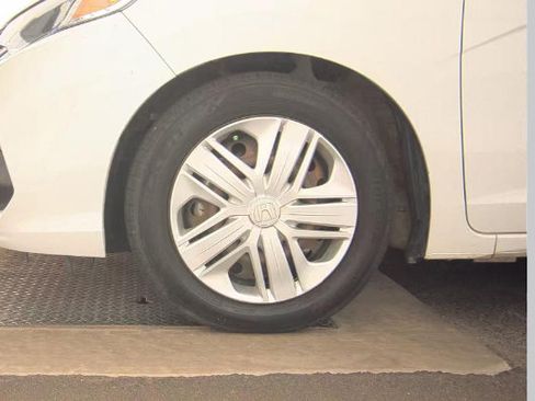 Used 2019 Honda Fit LX image 5