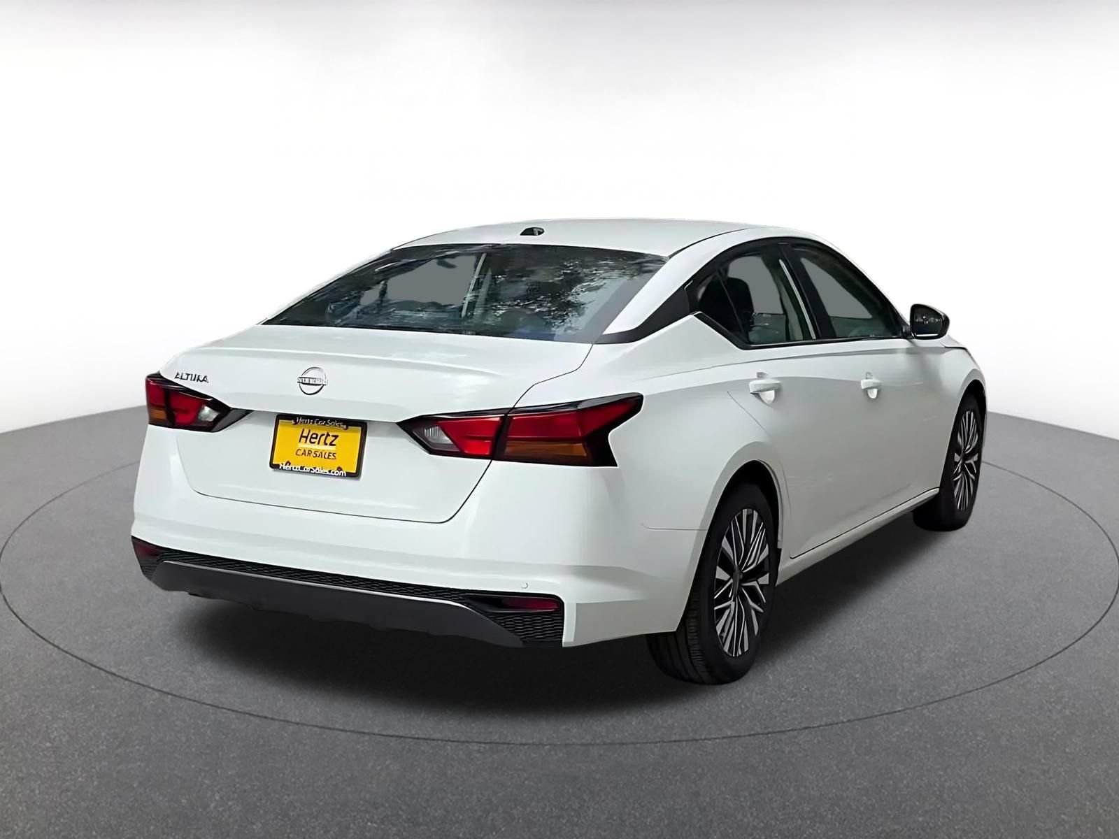 Used 2026 Nissan Altima 2.5 SV FWD image 13