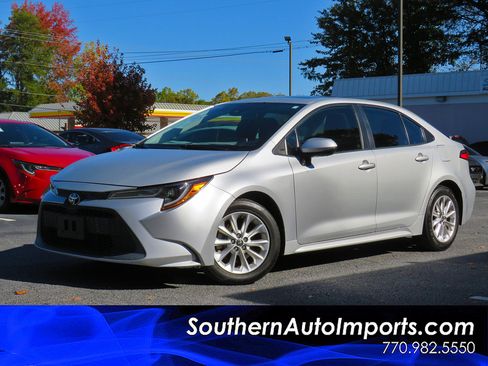 Used 2020 Toyota Corolla LE w/ LE Premium Package image 1