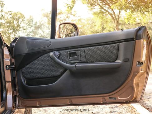 Used 2000 BMW Z3 2.5i image 56