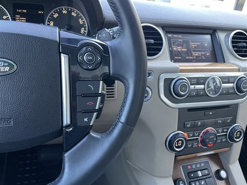 Used 2016 Land Rover LR4 HSE AWD/4WD image 30