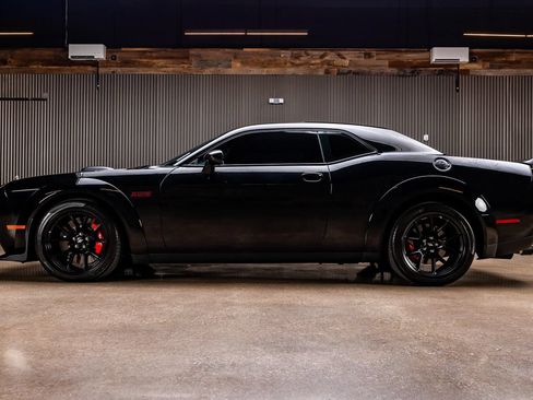 Used 2023 Dodge Challenger R/T Scat Pack RWD image 5