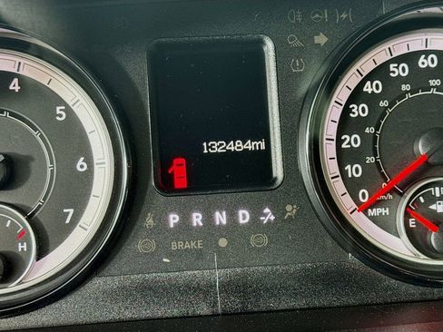 Used 2019 RAM 1500 Classic SLT RWD image 13