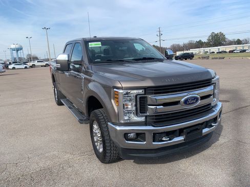 Used 2019 Ford F250 XLT w/ XLT Premium Package image 1