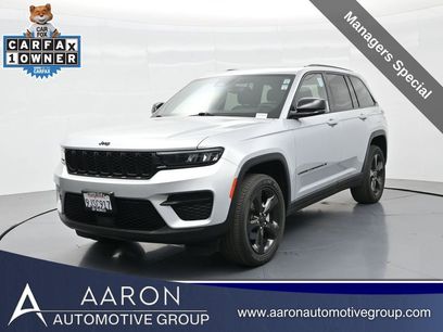 Used 2023 Jeep Grand Cherokee Altitude