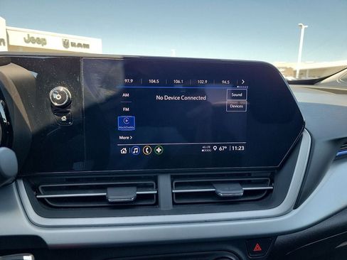 Used 2024 Chevrolet Trax LS w/ LS Convenience Package FWD image 15
