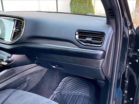 Used 2021 Dodge Durango GT w/ Blacktop Package RWD image 19