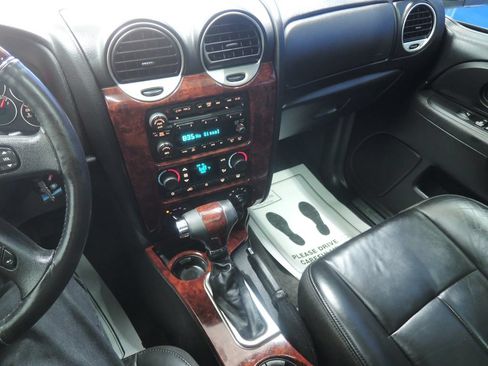 Used 2007 GMC Envoy Denali AWD/4WD image 17