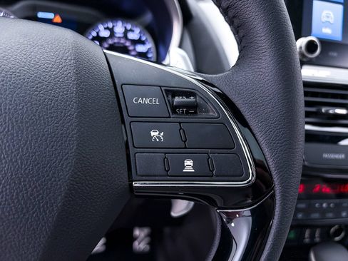 Used 2026 Mitsubishi Eclipse Cross SEL AWD/4WD image 32