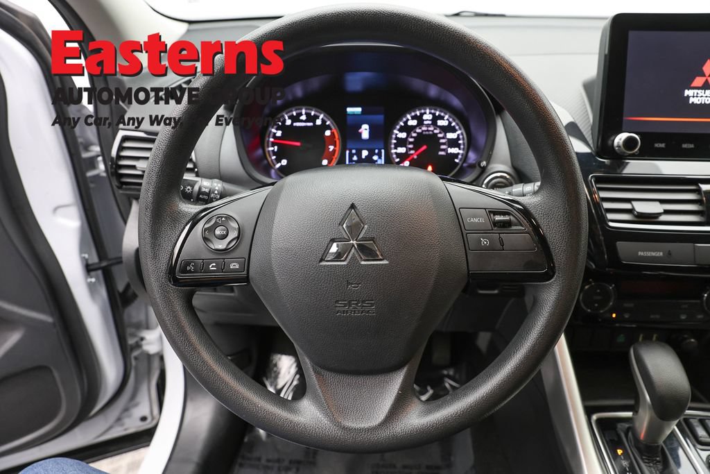 Used 2024 Mitsubishi Eclipse Cross LE AWD/4WD image 12